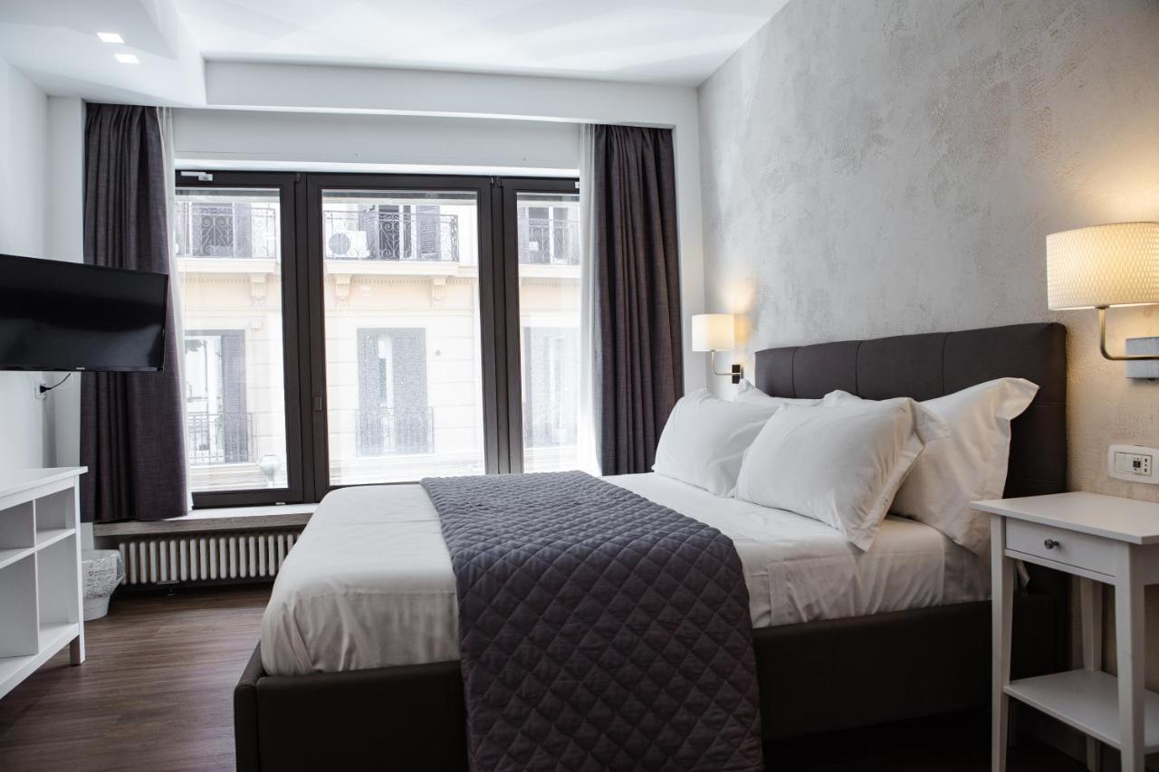 Prestige Chiaia Hotel 3*