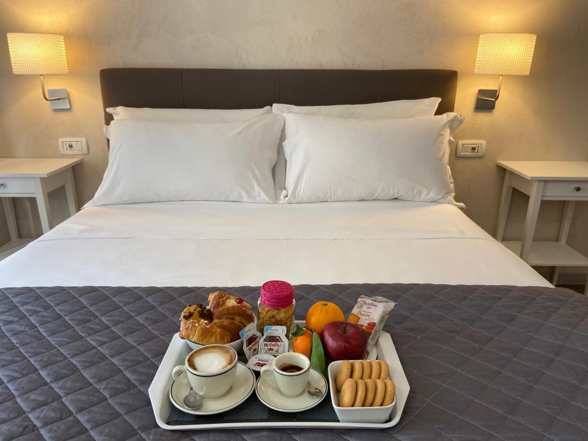 Hotel Prestige Chiaia 3*